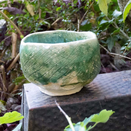 handgeformte Teeschale, Oribe, nicht mehr verfügbar