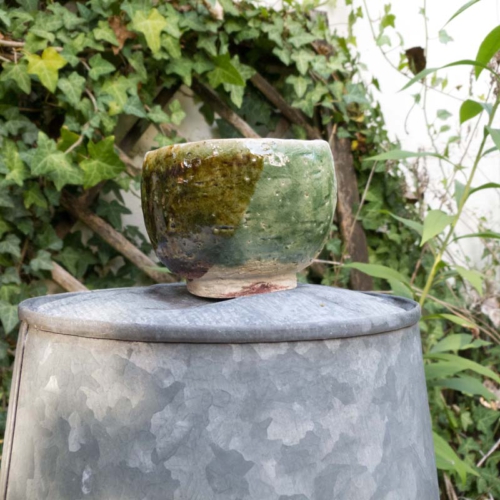 handgeformte Teeschale, Oribe/temmoku, ø8,5 cm. Höhe 6,5, 55€