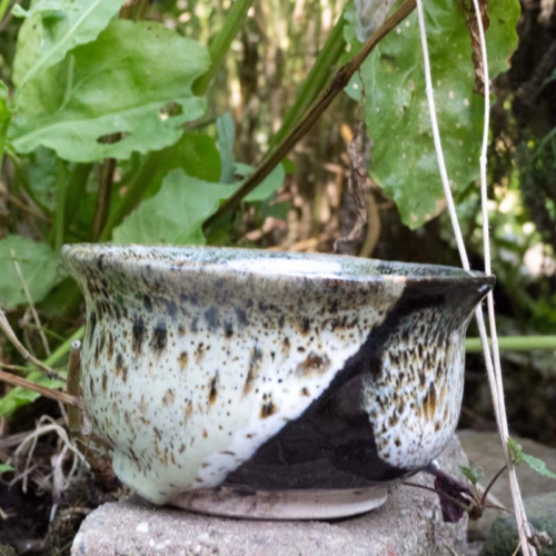 Schale, Hasenfell mit Blau, ø 11cm, Höhe 8,5cm, 40€