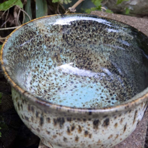 Schale, Hasenfell mit Blau, ø 11cm, Höhe 8,5cm, 40€