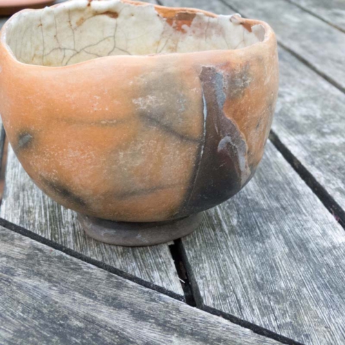 Handgeformte Schale, Rakubrand, ø11cm, Höhe 9cm, 45€