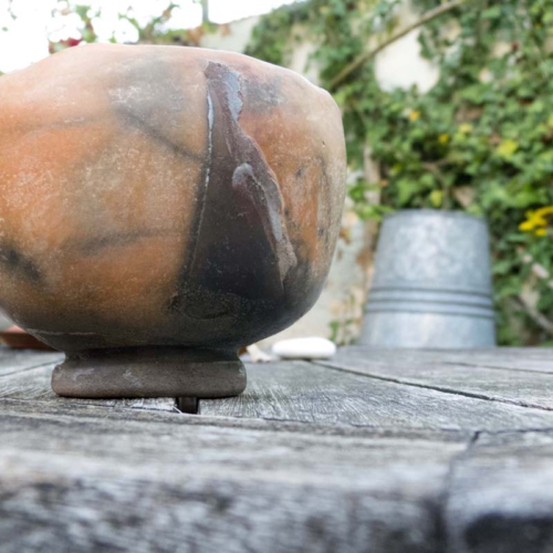 Handgeformte Schale, Rakubrand, ø11cm, Höhe 9cm, 45€