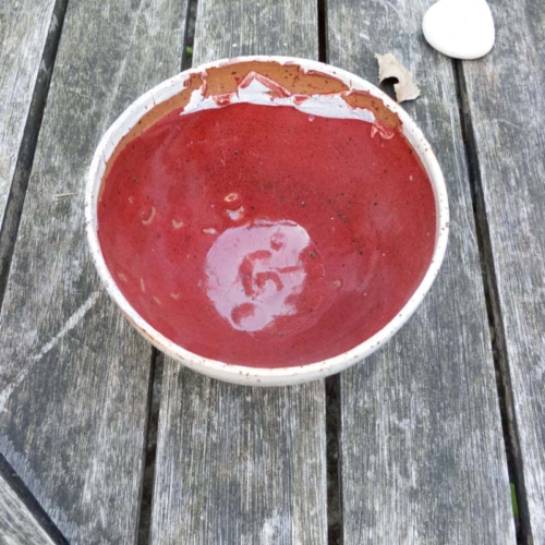 Weiss/roter Versuch, Shino, rote Fertigglasur, ø 13cm, Höhe 9 cm, 20€