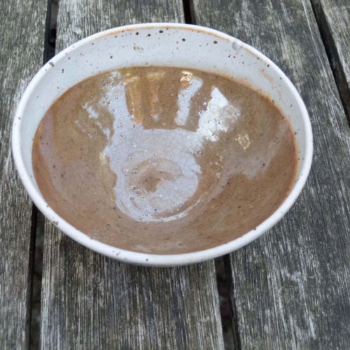 kleine Temmoku/shino Schale, ø 11,5cm, Höhe 4,6cm, 15€