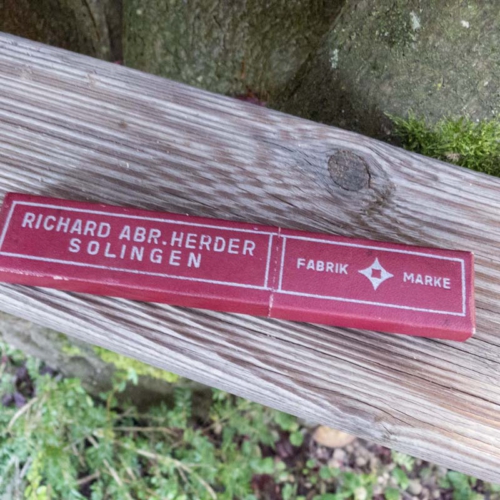 Richard Abraham Herder Solingen, 17 mm breit, vollhohl, neu aufgebaut, Schale aus Olivenholz, mit Schellack behandelt, 80€